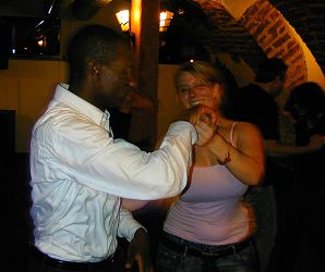 Salsa in Frankfurt: Zimt und Koriander