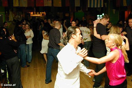 Salsa in Hamburg: La Macumba / Latin Dance Academy