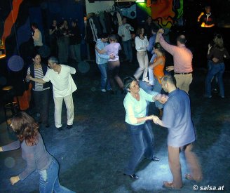 Salsa in Kaiserslautern: Kramladen der Salsa AG (click to enlarge - anklicken zum Vergrern)